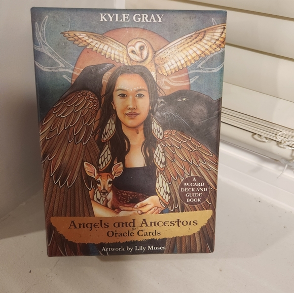 Oracle Tarot Deck - Picture 2 of 2